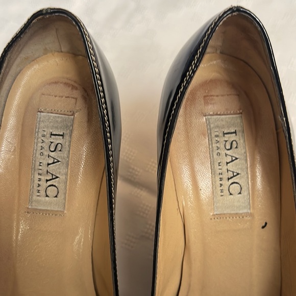 Isaac Mizrahi payent leather heeled shoes size 10B - Picture 4 of 6